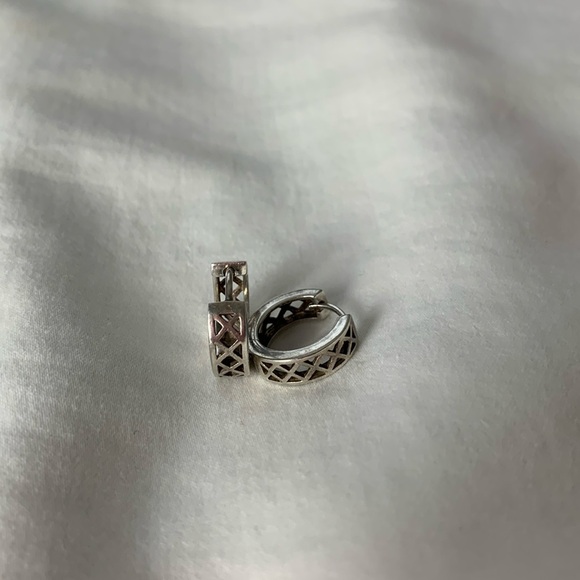 Sterling silver hoops - Picture 1 of 6